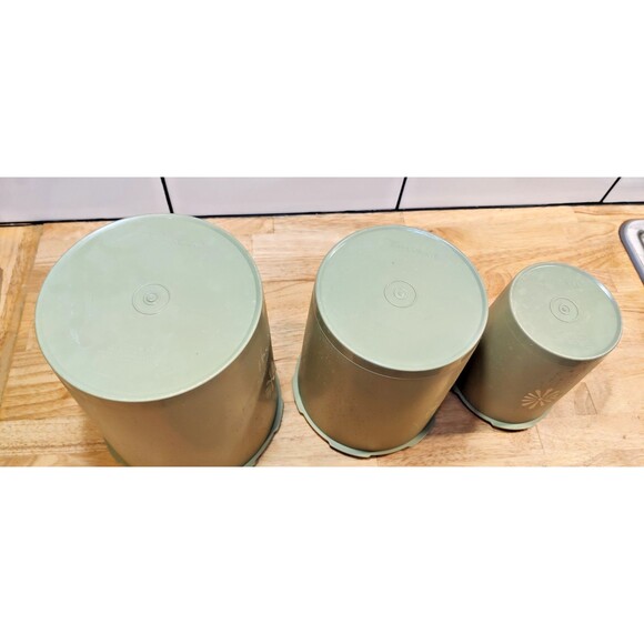 Vintage Tupperware Avocado Green Nesting Canisters With Matching Lids, Set Of 3 - Picture 12 of 16